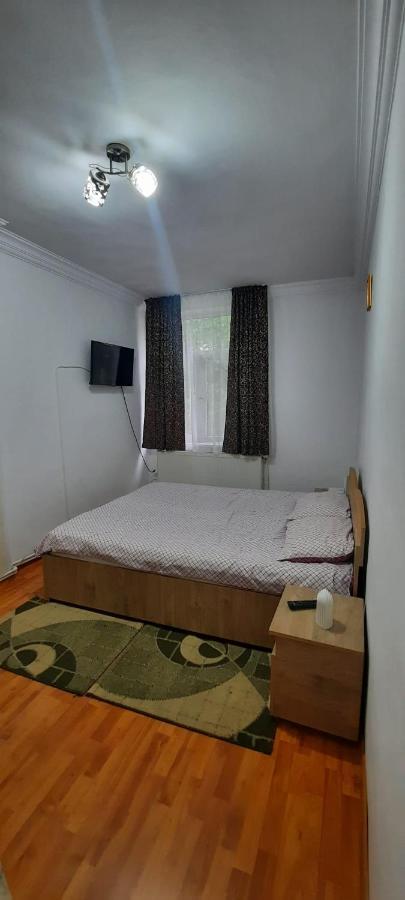 Apartament La Denis Bîrlad 外观 照片